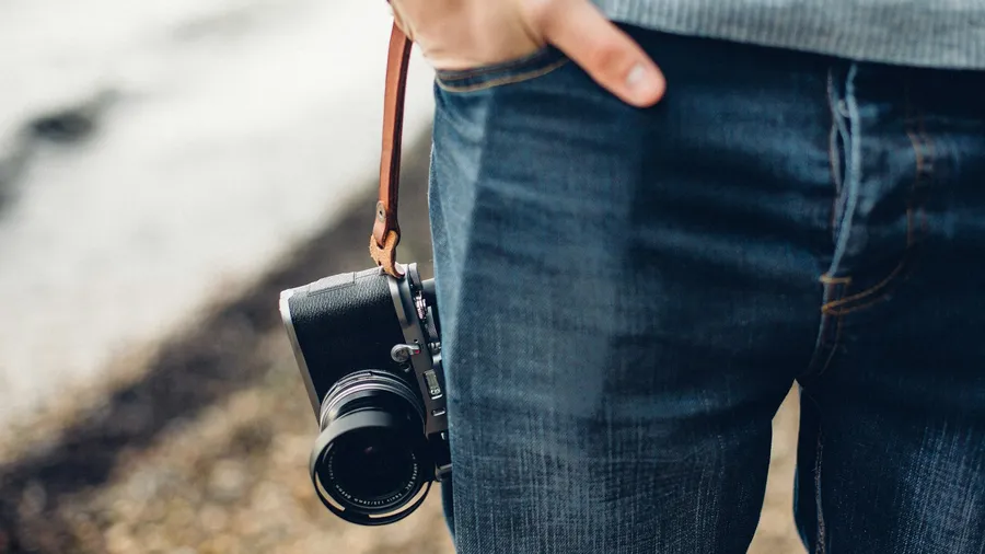 Pickpocketing scams in France and how to avoid them.