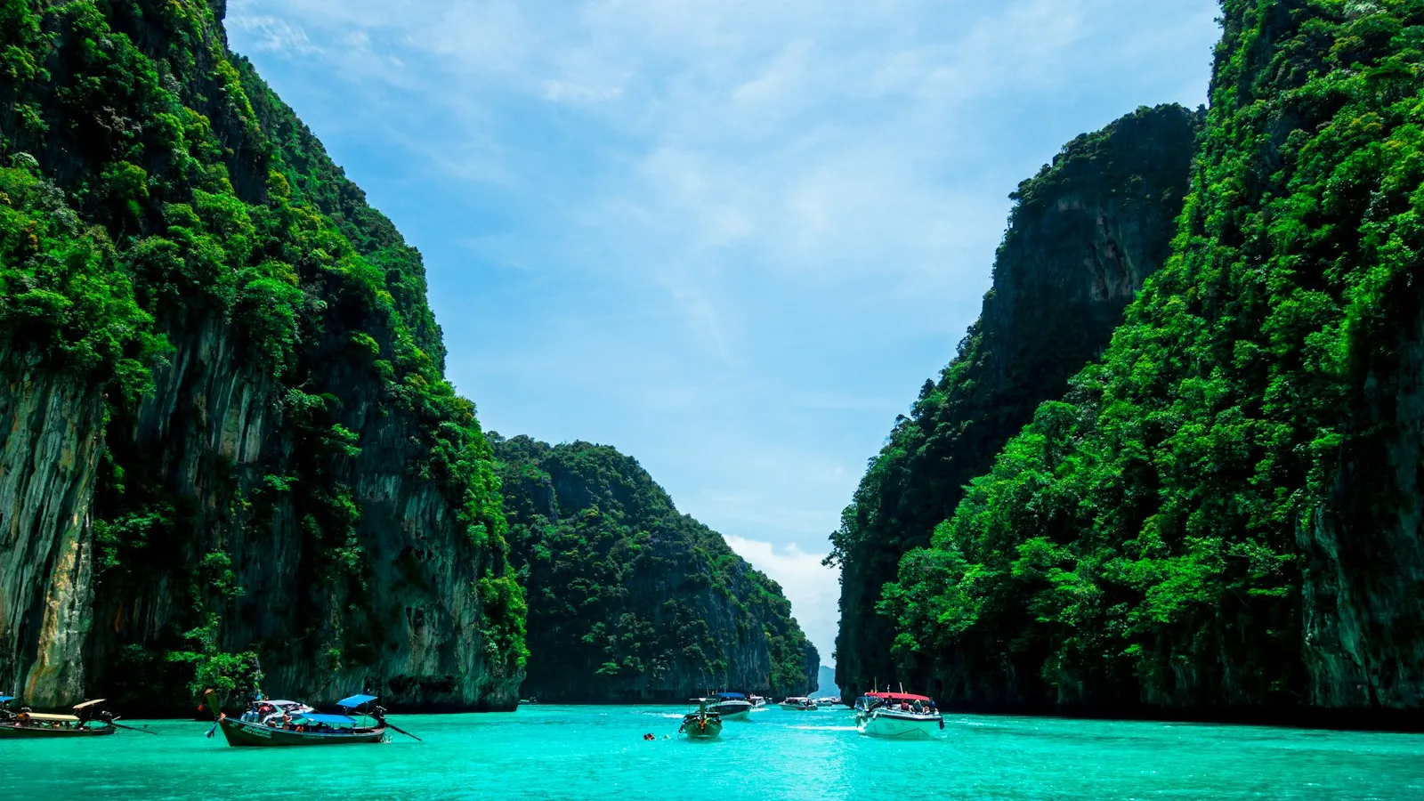 Discover the most common scams in Phuket that target unsuspecting tourists and learn how to safeguard yourself from falling victim to these deceitful practices.