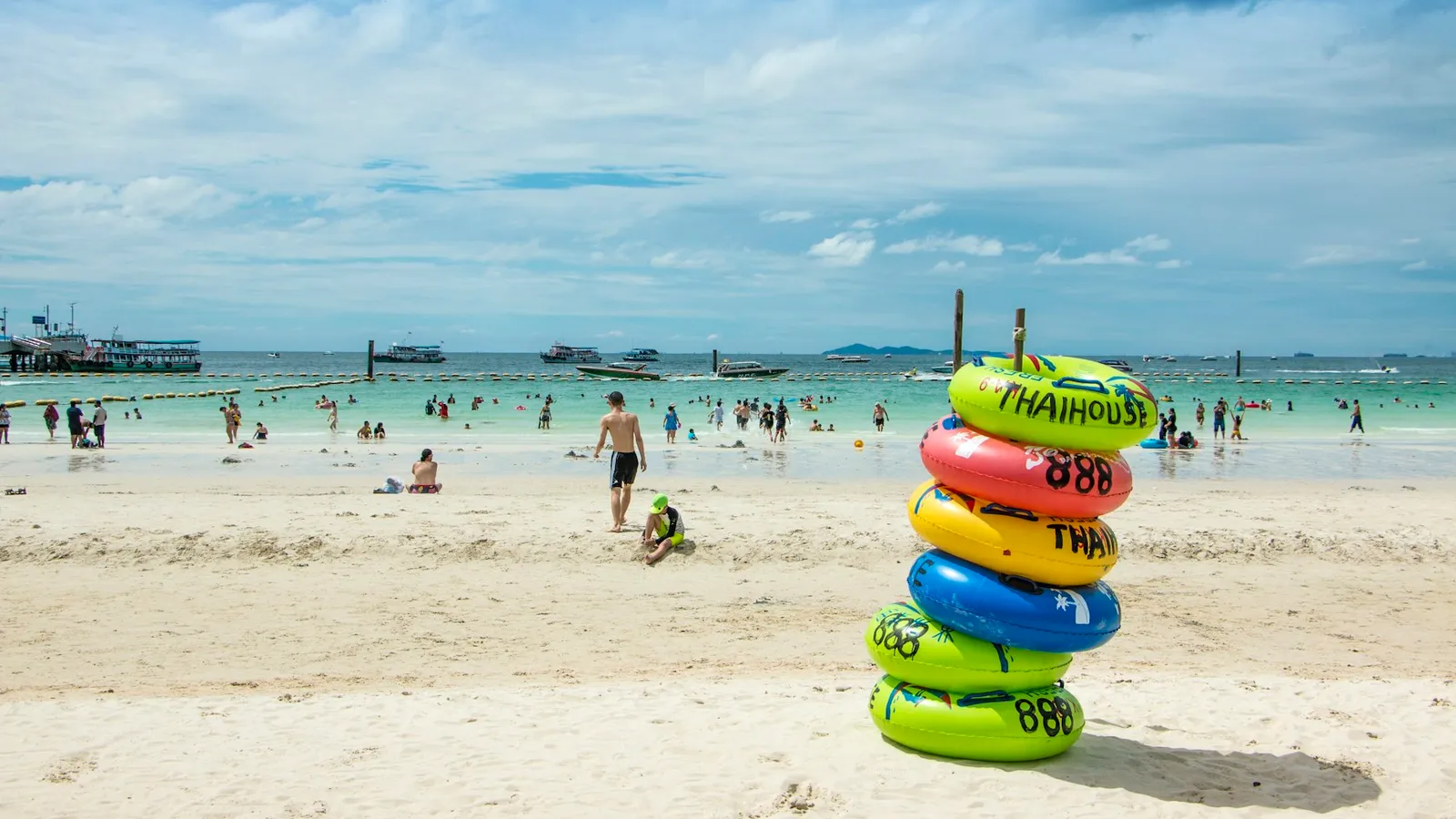 Stay vigilant while visiting Pattaya! Here are the top 10 scams tourists should be aware of, and tips on how to spot, react, and avoid falling victim.